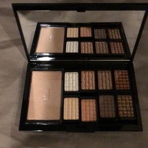 NWOT Doucce Eyeshadow